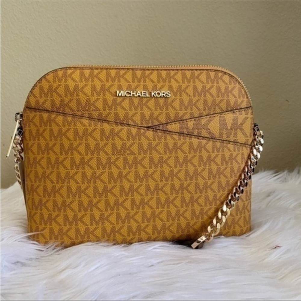 Michael Kors Jet Set Travel Medium Logo Dome Crossbody Bag
